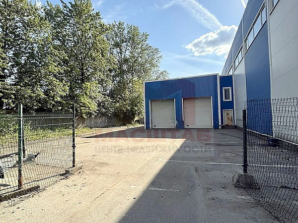 Помещение под склад, мастерскую, автосервис - 147 м2