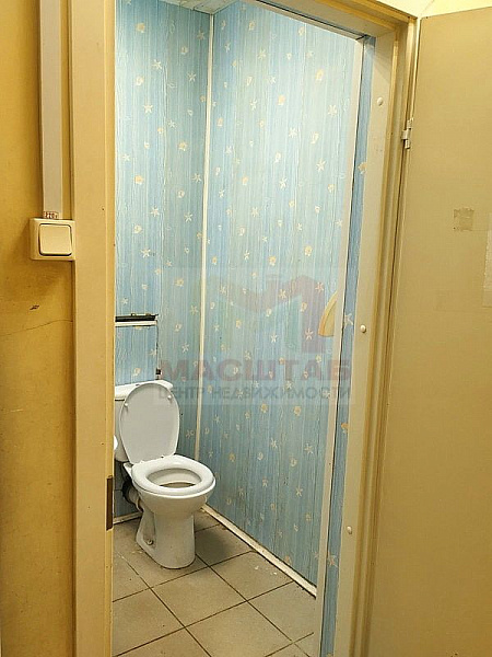 Универсальное (торговое) помещение - 212 м2