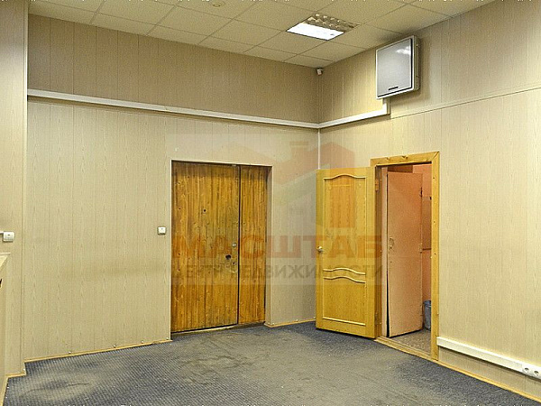 Универсальное (торговое) помещение - 739 м2