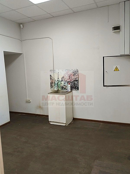 Универсальное (торговое) помещение - 212 м2