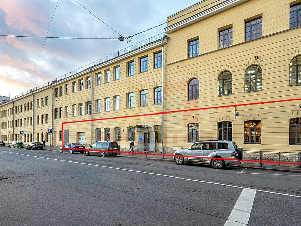 Универсальное (торговое) помещение - 739 м2