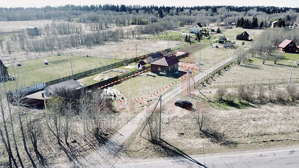 Российская Федерация, Ленинградская область, Волосовский муниципальный район, Большеврудское сельское поселение, поселок Каложицы, улица Цветочная, дом 35