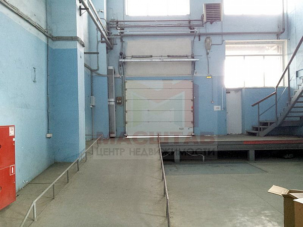 Помещение под склад, производство, склад-магазин - 1008 м2