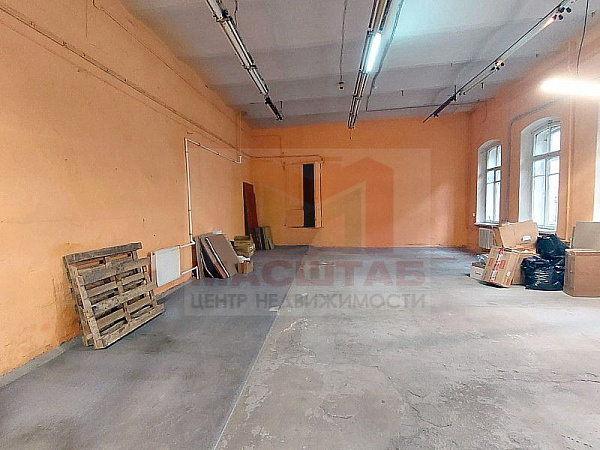 Помещение под студию, мастерскую, склад - 169 м2