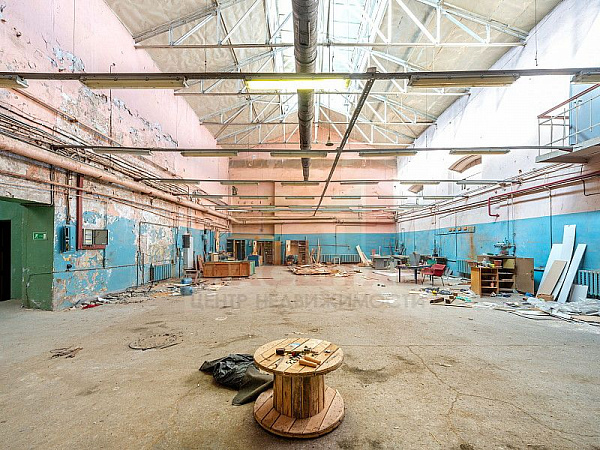 Помещение под склад, производство - 596 м2