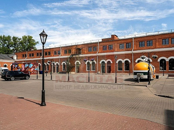 Торговое (универсальное) помещение - 380 м2