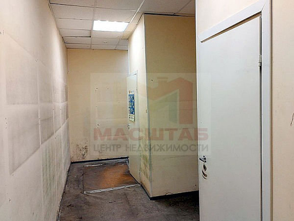 Универсальное (торговое) помещение - 212 м2