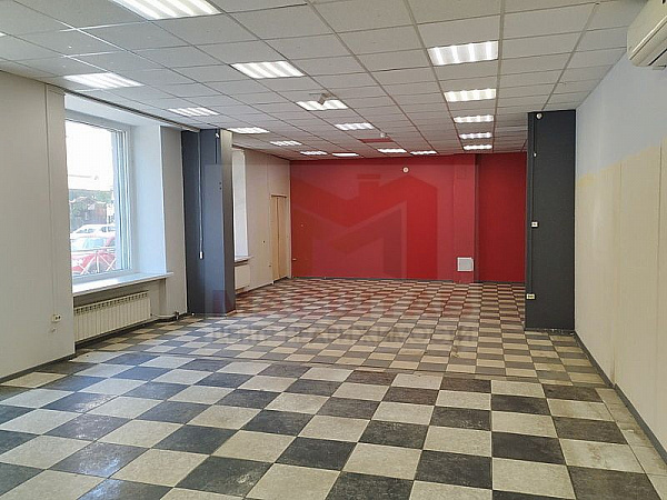 Универсальное (торговое) помещение - 212 м2
