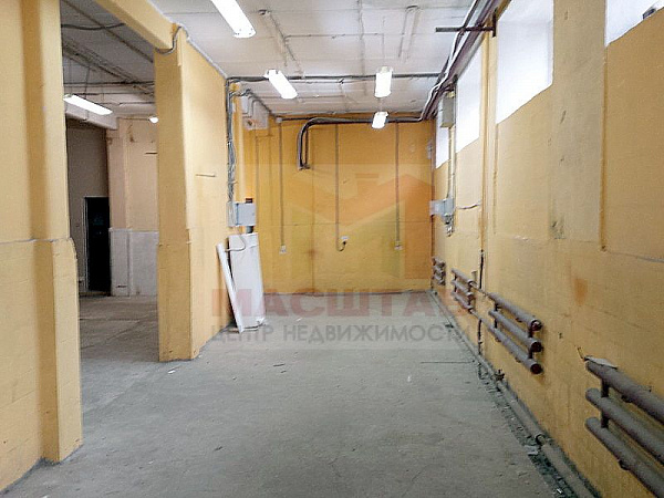 Помещение под мастерскую, склад - 212 м2