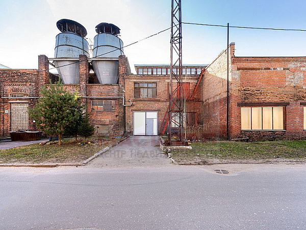 Помещение под склад, производство - 913 м2