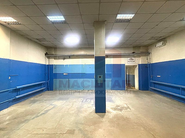 Блок помещений под производство, склад - 1029 м2