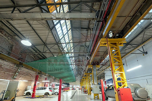 Универсальное (торговое) помещение - 1200 м2